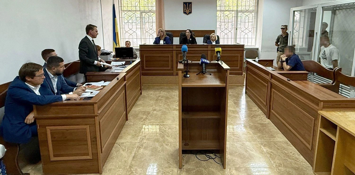 RazomUA - Отстранение адвоката по делу об убийстве подростка на фуникулёре — сигнал для доверия к правосудию