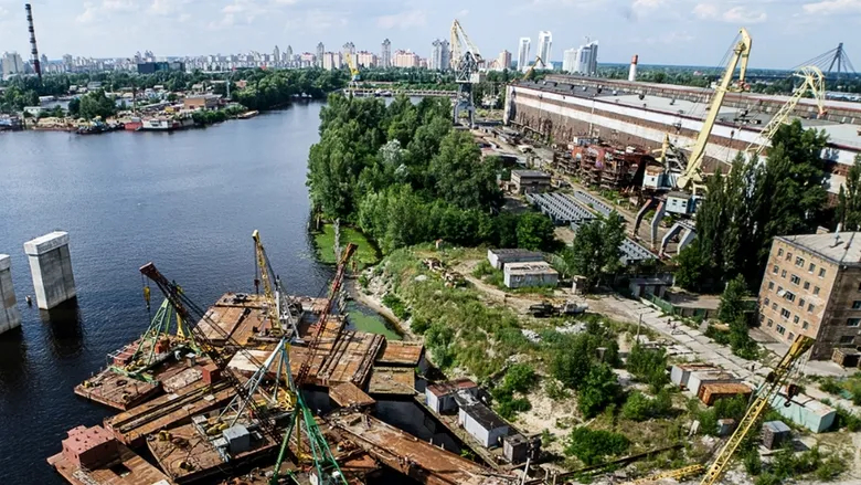 RazomUA - Мазепа прекратил поиски покупателя: в центре Киева на месте «Кузни на Рыбальском» готовят масштабную жилую трансформацию
