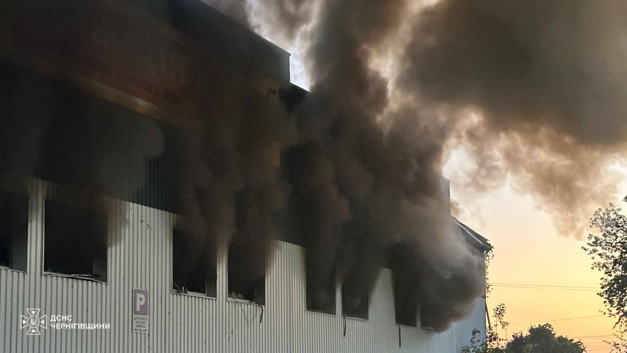 RazomUA - Чернігів під ударами: чому нічні атаки РФ по житлових будинках стали системою, а не випадковістю