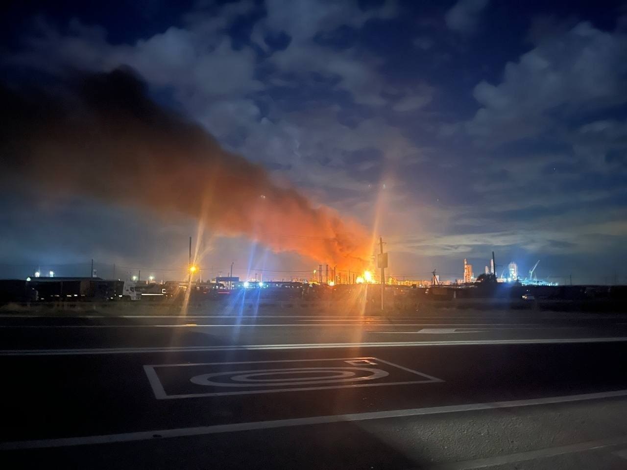 RazomUA - Ільський НПЗ горить уже вшосте: чому Росія не може захистити свій нафтовий тил