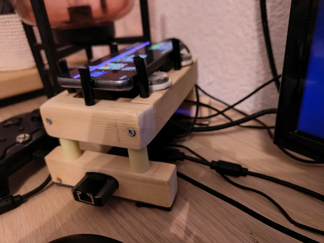 RazomUA - Google verweigerte Reparatur – Pixel-8-Besitzer baute daraus eine Konsole mit aktiver Kühlung
