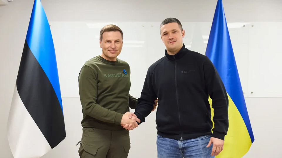 RazomUA - 110 millions d'euros et sans nouveau char : l'Estonie réécrit son budget de défense — et partage sa logique avec l'Ukraine