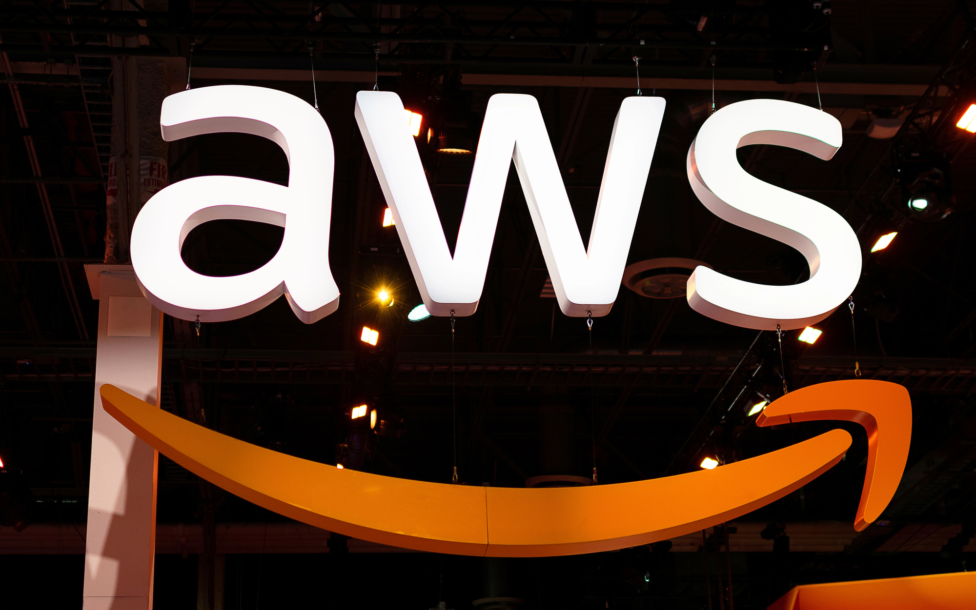 RazomUA - AWS и агент Kiro, который ошибся: два сбоя из-за ИИ и что это означает для бизнеса и безопасности