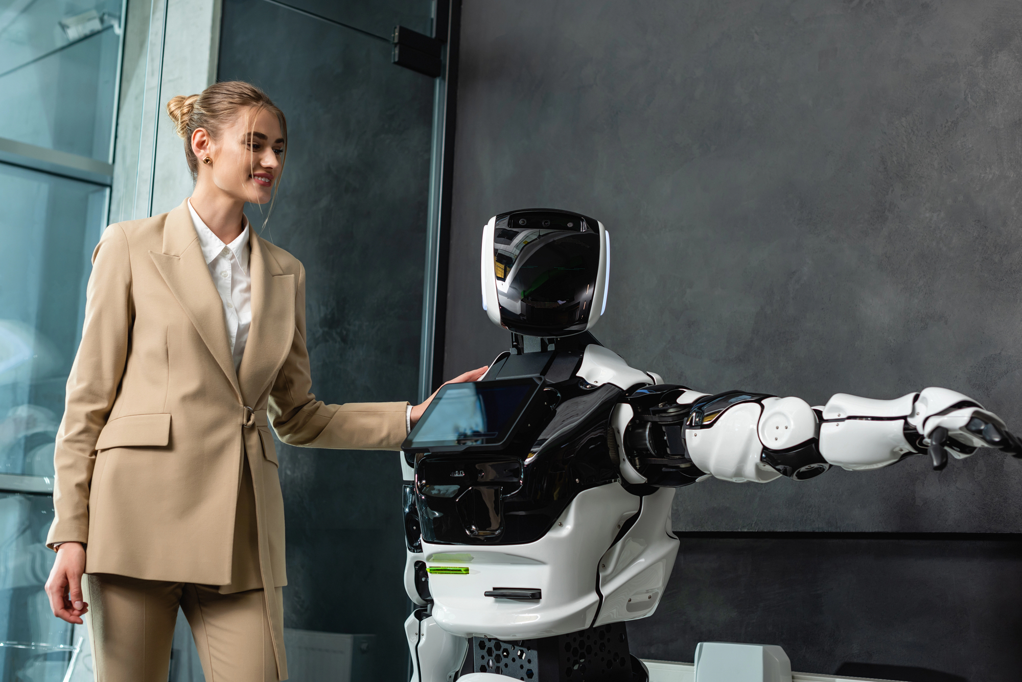 RazomUA - Chinesische „Roboterschulen“: wie das Training humanoider Roboter die Produktion verändert — und warum das für die Ukraine wichtig ist