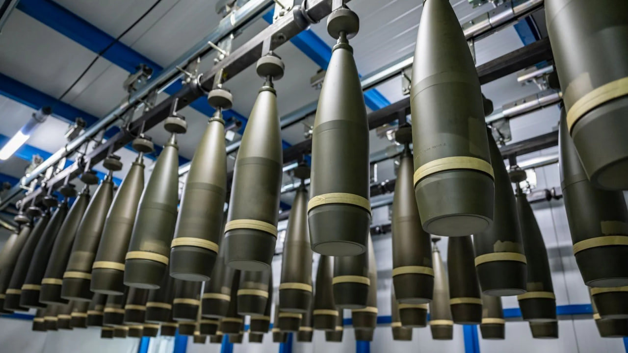 RazomUA - Україна дала чеському оборонному гіганту 558 млн євро — але його бізнес більше не тримається на нас