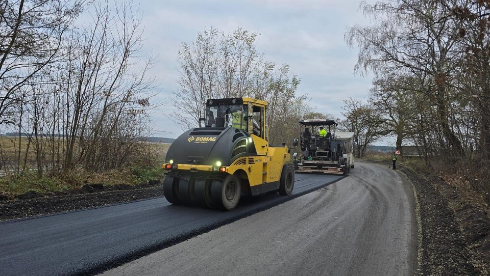RazomUA - Zwei Jahre ohne Arbeiten, Zusatzvereinbarung statt Vertragsbeendigung: Wie LOWA den Vertrag mit „Schljachovyk-T" über 562 Millionen Hrywnja behielt