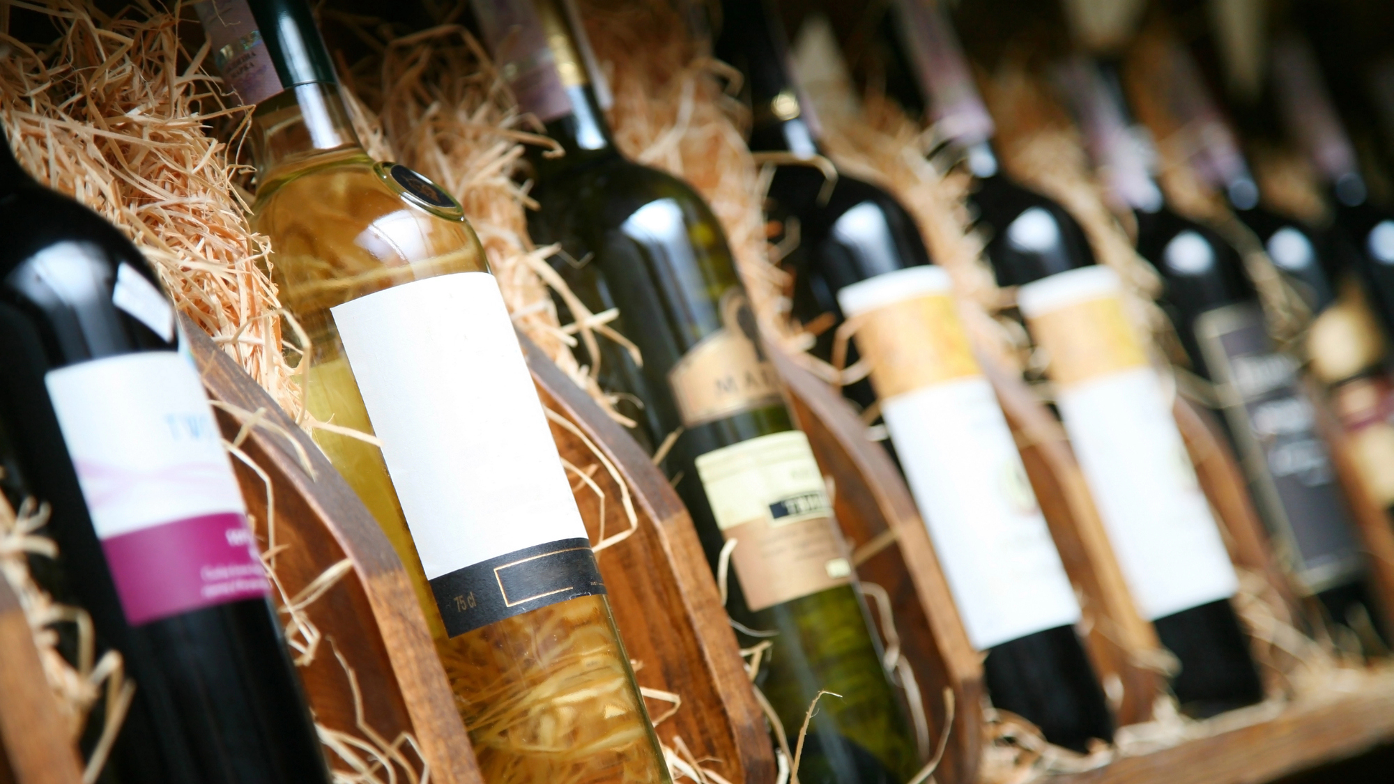 RazomUA - "I'm 18" Checkboxes No Longer Enough: How Parliament Changed Rules for Buying Alcohol Online