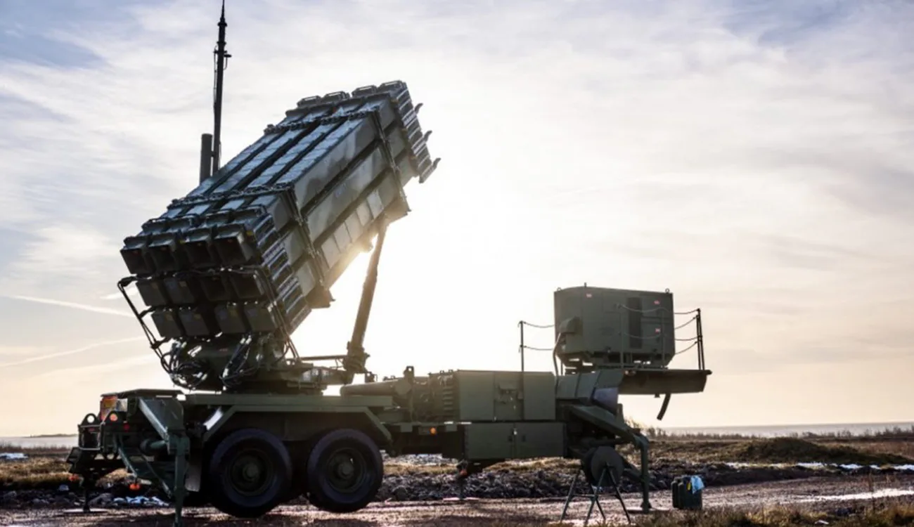 RazomUA - Федоров просить 40 країн позичити Patriot-ракети з власних складів — на тлі 30 загиблих у Києві