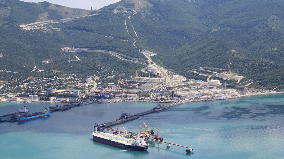 RazomUA - «Шесхарис» горит снова — но на этот раз ставки выше российской нефти