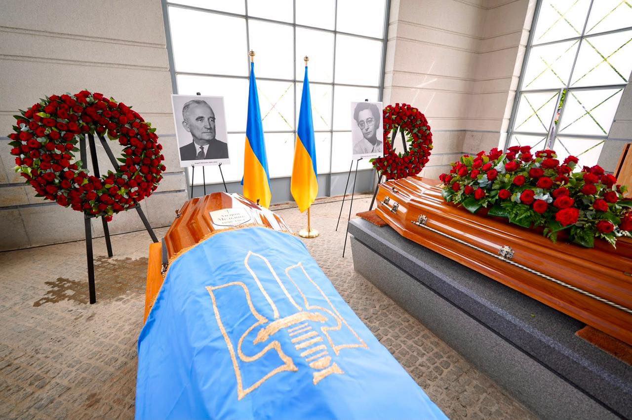 RazomUA - Повернення через 61 рік: чому Мельника ховають саме зараз — і чому у Пантеоні видатних українців