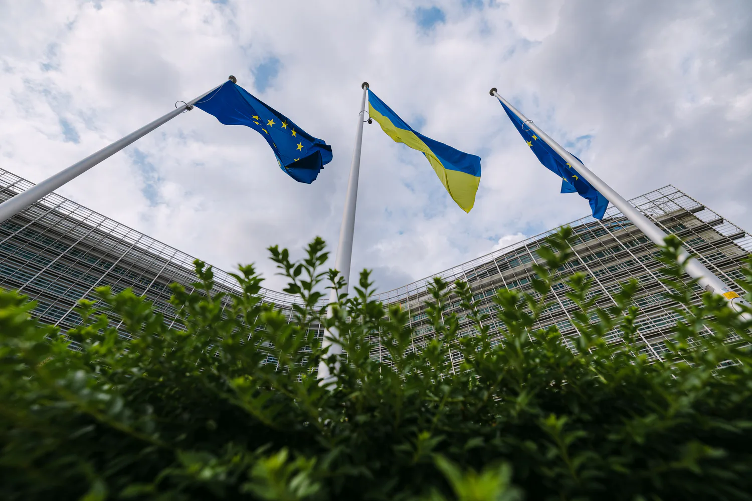 RazomUA - 3,47 млрd євро від ЄС: чому черговий транш — це не подарунок, а розписка