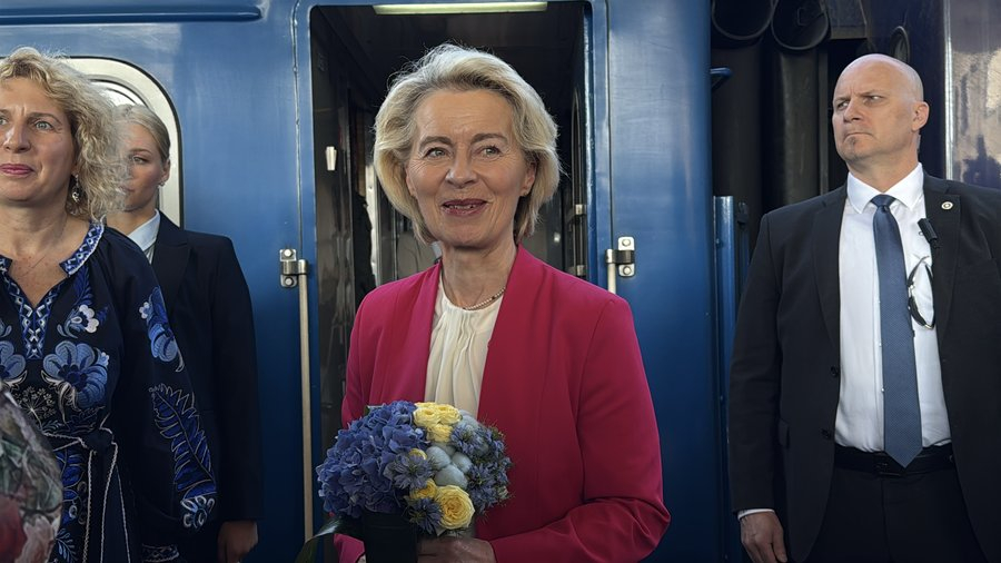 RazomUA - Von der Leyen et le ministre turc simultanément à Kyiv : les enjeux derrière les embouteillages du 15 juillet