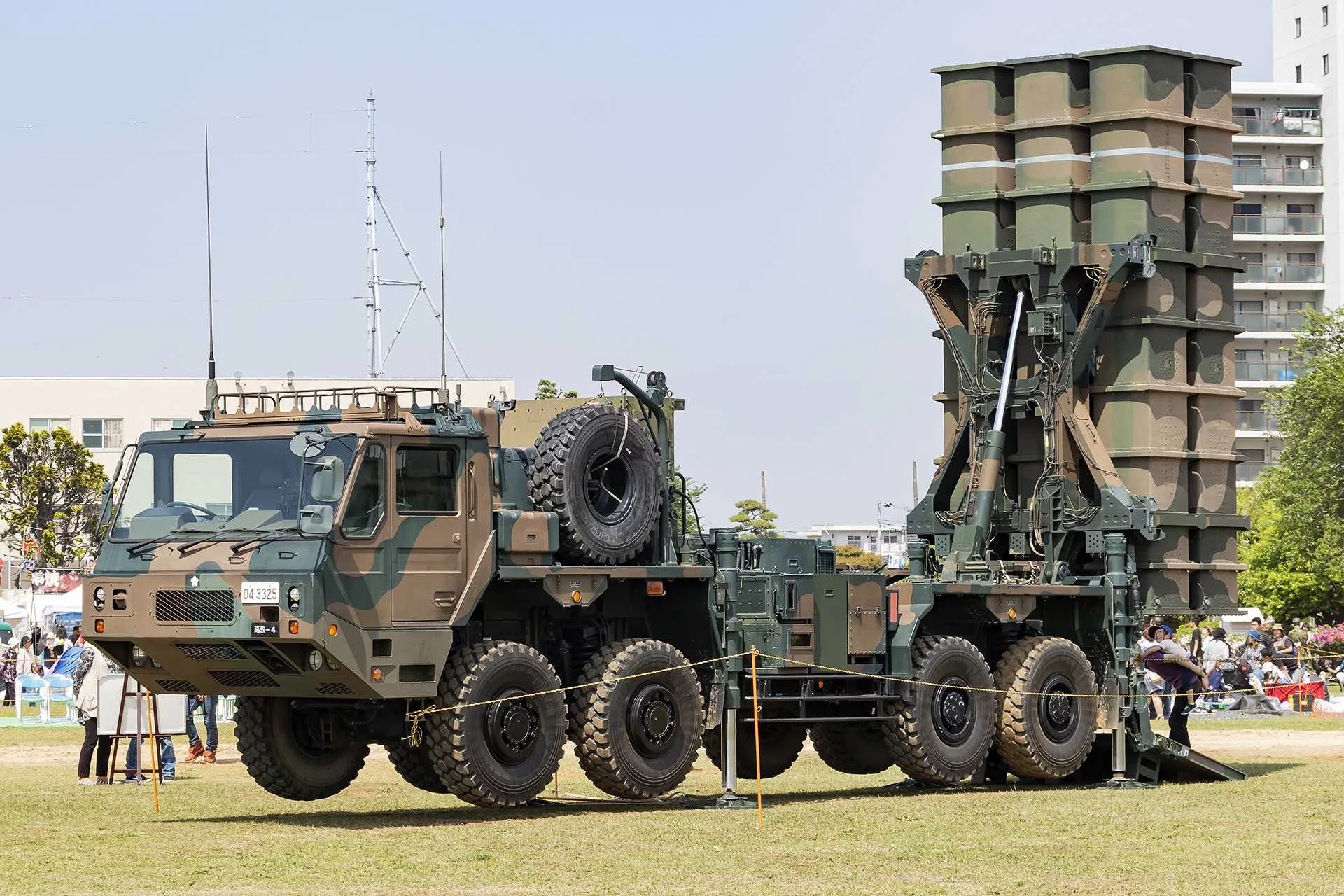RazomUA - Technological shock: Japan develops air-defense system that can shoot down hypersonic missiles