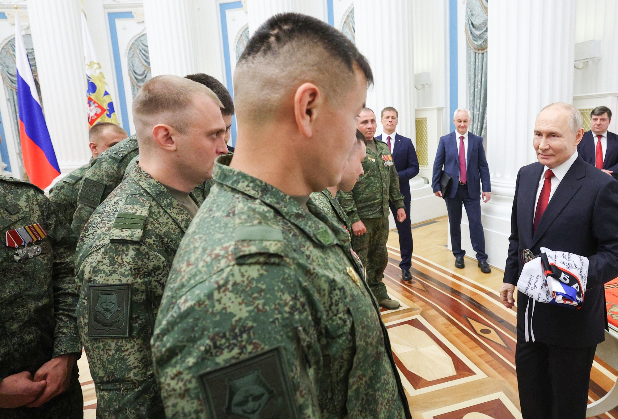 RazomUA - Росія платить рекордні виплати — і все одно набирає менше солдатів, ніж втрачає