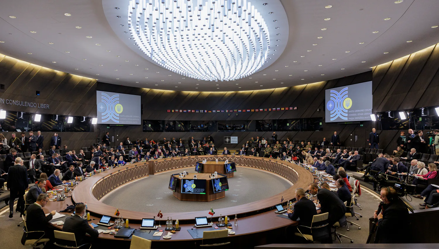 RazomUA - Україна просить $20 млрд на «Рамштайні»: вікно можливостей — до того, як Росія встигне перегрупуватися