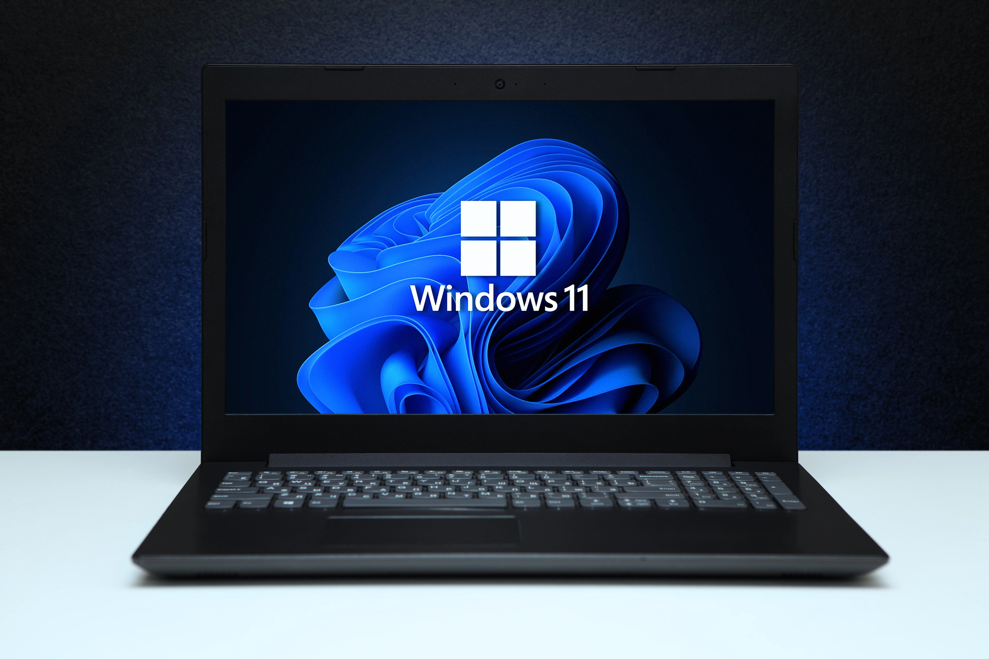 RazomUA - Microsoft Allows Windows 11 Updates to Be Postponed Indefinitely — Mandatory Updates Lifted for First Time in Ten Years