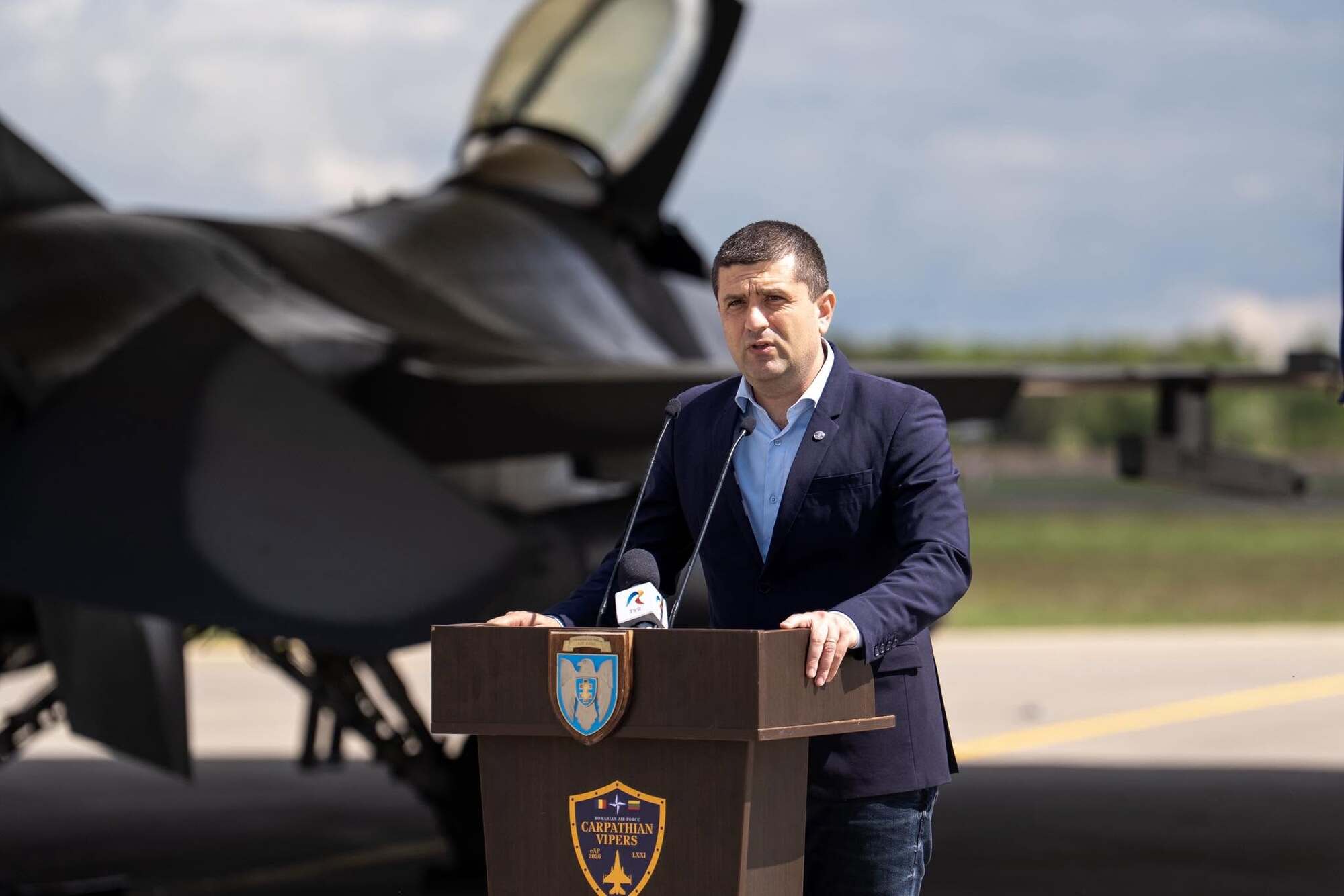 RazomUA - Ціна одного дрона: чотири винищувачі НАТО проти румунського "шахеда"
